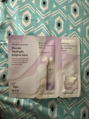 haruharu wonder Black Rice Barrier Duo Sample Pack - Lavender & Cream